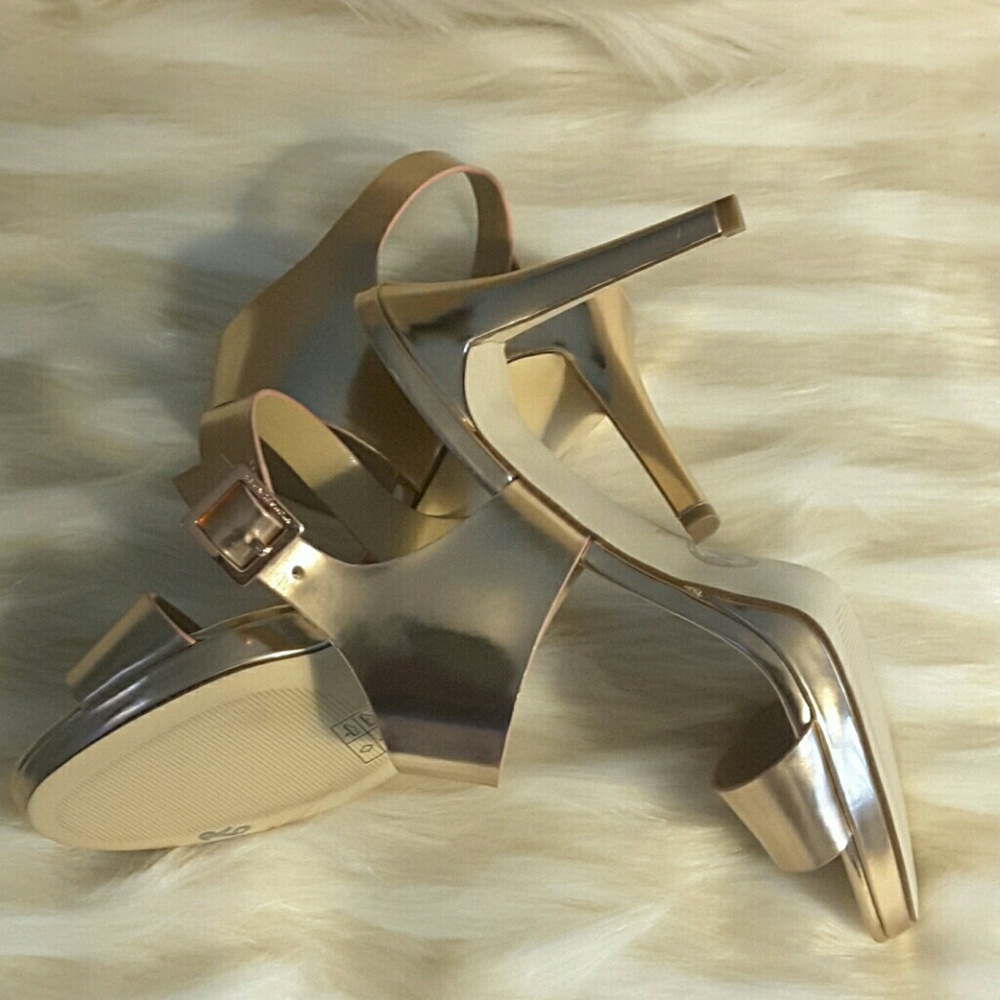 Michael kors rose gold with Strappy heels - Picture 5 of 8